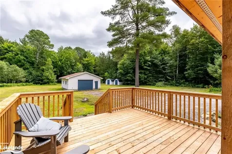 323 Lynx Lake Road Huntsville ON P1H 2J3