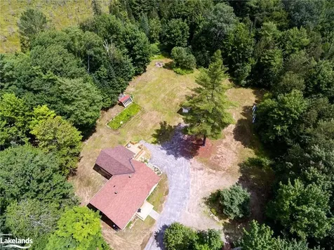 323 Lynx Lake Road Huntsville ON P1H 2J3