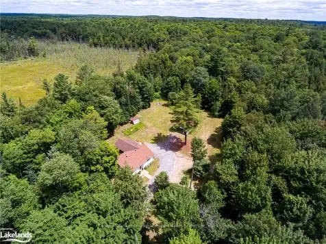 323 Lynx Lake Road Huntsville ON P1H 2J3