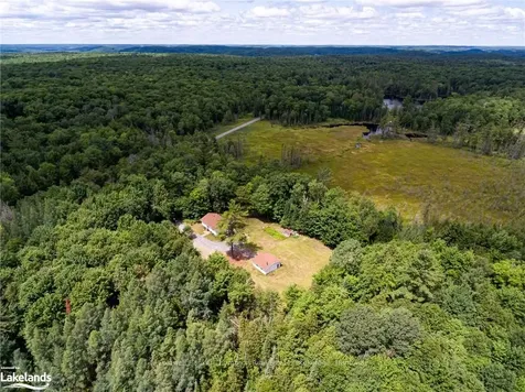 323 Lynx Lake Road Huntsville ON P1H 2J3
