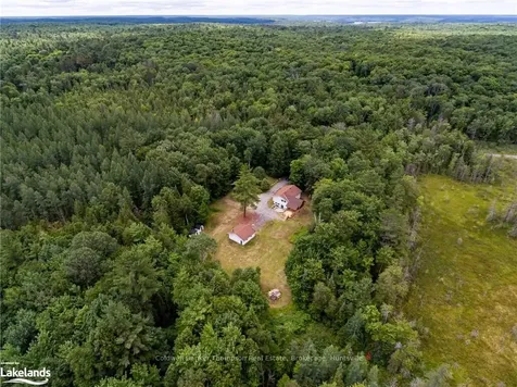 323 Lynx Lake Road Huntsville ON P1H 2J3