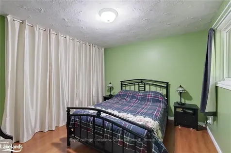 112 Greenfield Drive Meaford ON N4L 1W6