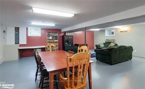 112 Greenfield Drive Meaford ON N4L 1W6