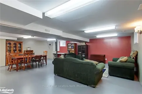 112 Greenfield Drive Meaford ON N4L 1W6