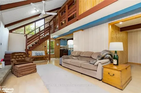 141 Carmichael Crescent Blue Mountains ON L9Y 0R2