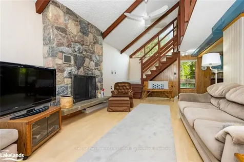 141 Carmichael Crescent Blue Mountains ON L9Y 0R2