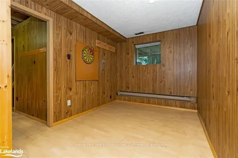 141 Carmichael Crescent Blue Mountains ON L9Y 0R2