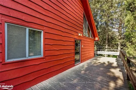 141 Carmichael Crescent Blue Mountains ON L9Y 0R2