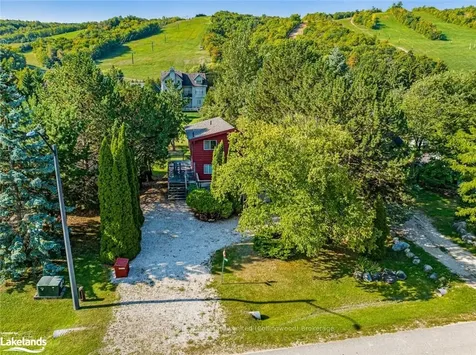 141 Carmichael Crescent Blue Mountains ON L9Y 0R2