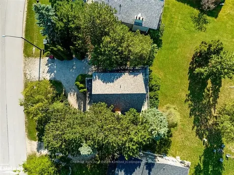 141 Carmichael Crescent Blue Mountains ON L9Y 0R2