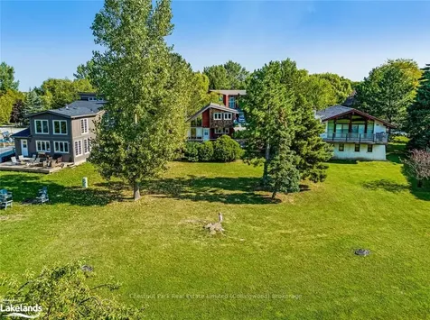 141 Carmichael Crescent Blue Mountains ON L9Y 0R2