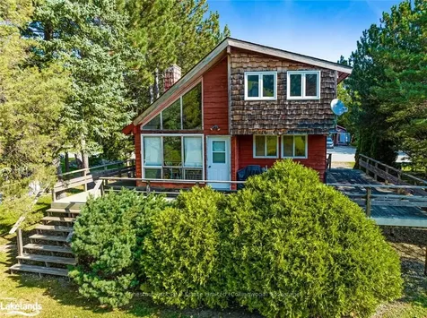 141 Carmichael Crescent Blue Mountains ON L9Y 0R2