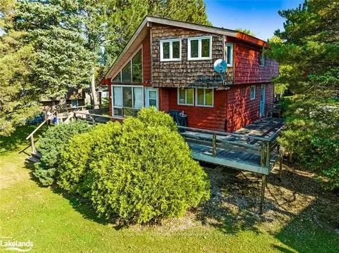 141 Carmichael Crescent Blue Mountains ON L9Y 0R2