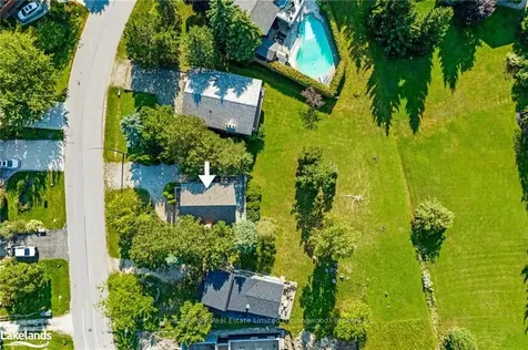 141 Carmichael Crescent Blue Mountains ON L9Y 0R2