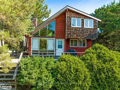 141 Carmichael Crescent Blue Mountains ON L9Y 0R2