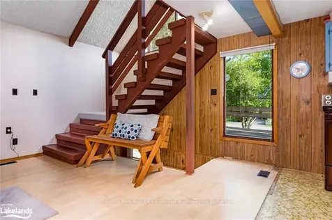 141 Carmichael Crescent Blue Mountains ON L9Y 0R2