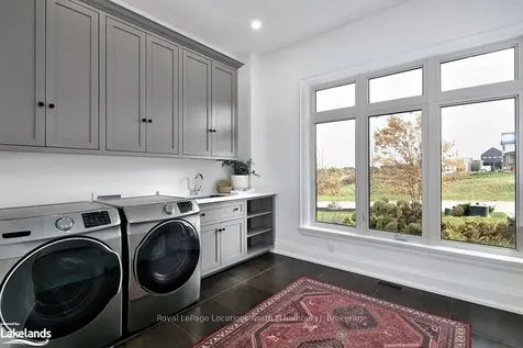 122 Maryward Crescent Blue Mountains ON N0H 1J0