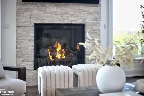 122 Maryward Crescent Blue Mountains ON N0H 1J0