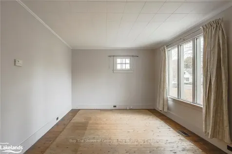 381 David Street E Gravenhurst ON P1P 1L9