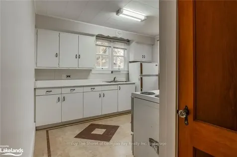 381 David Street E Gravenhurst ON P1P 1L9