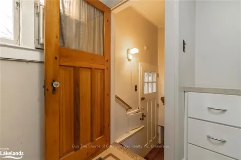 381 David Street E Gravenhurst ON P1P 1L9