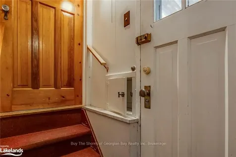 381 David Street E Gravenhurst ON P1P 1L9