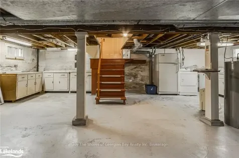 381 David Street E Gravenhurst ON P1P 1L9