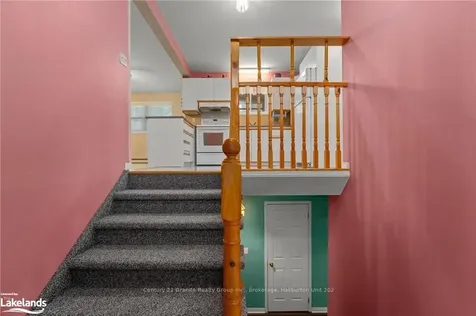 1673 Barry Line Road Algonquin Highlands ON K0M 1J1