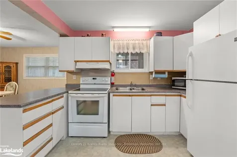 1673 Barry Line Road Algonquin Highlands ON K0M 1J1