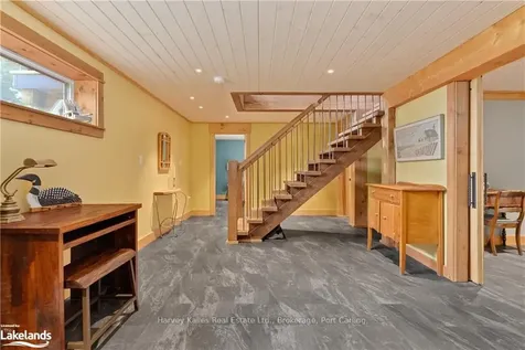 175 Rowanwood Lane Huntsville ON P0B 1M0