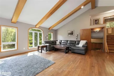 33 Pineridge Drive Mcdougall ON P2A 2W9