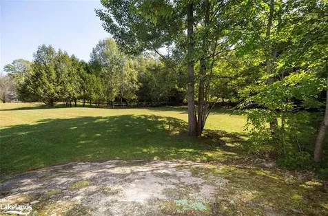 33 Pineridge Drive Mcdougall ON P2A 2W9