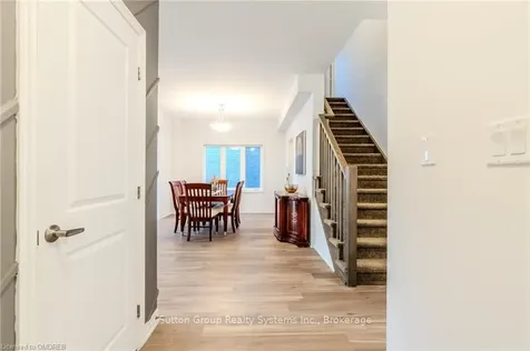 9 Whitton Drive Brantford ON N3T 0T6