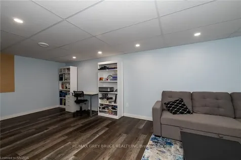 99 Laurie Crescent Owen Sound ON N4K 6C3