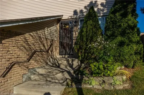 99 Laurie Crescent Owen Sound ON N4K 6C3