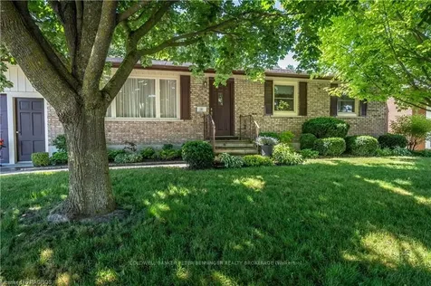 143 2nd Street Hanover ON N4N 1A3