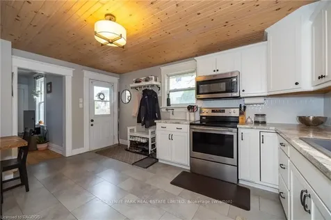 225 Palmerston Street Saugeen Shores ON N0H 2L0