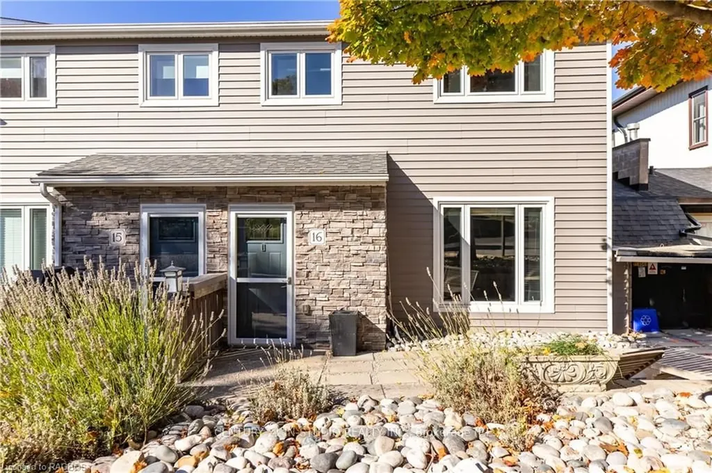 633 Harbour Street Saugeen Shores ON N0H 2C5
