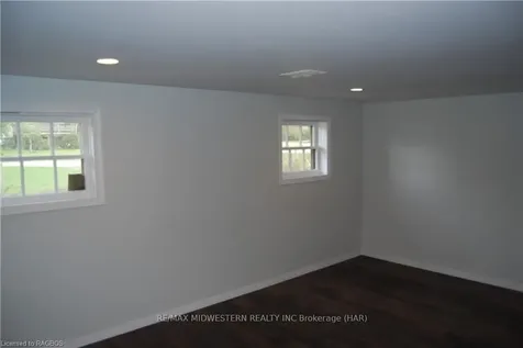 16 Union Street W Minto ON N0G 1Z0