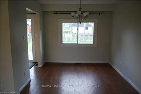 16 Union Street W Minto ON N0G 1Z0