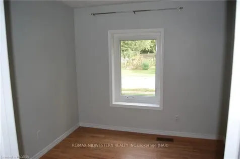 16 Union Street W Minto ON N0G 1Z0