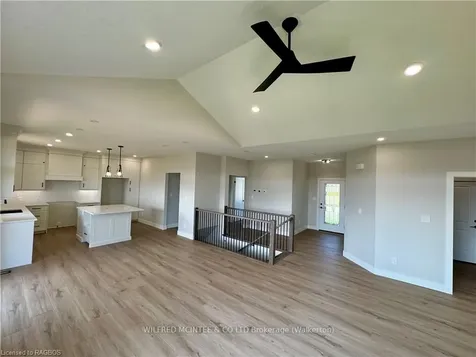 138 Devinwood Avenue Brockton ON N0G 2V0