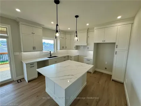 138 Devinwood Avenue Brockton ON N0G 2V0