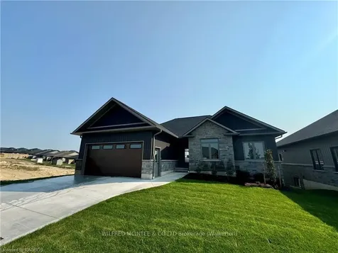 138 Devinwood Avenue Brockton ON N0G 2V0