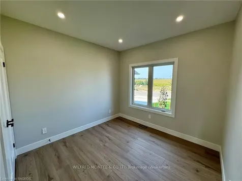 138 Devinwood Avenue Brockton ON N0G 2V0