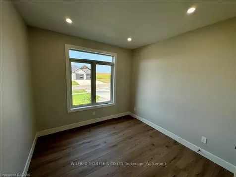 138 Devinwood Avenue Brockton ON N0G 2V0