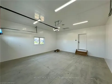 138 Devinwood Avenue Brockton ON N0G 2V0