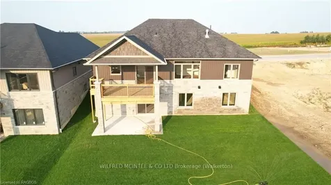 138 Devinwood Avenue Brockton ON N0G 2V0