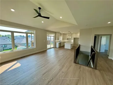 138 Devinwood Avenue Brockton ON N0G 2V0