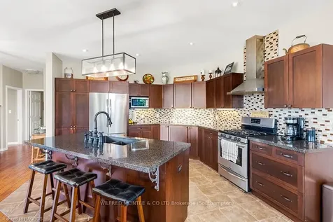 462220 Concession 24 N/a Georgian Bluffs ON N0H 2T0